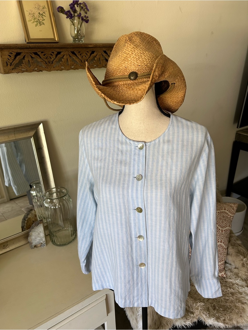 Easy spirit linen shell button down striped blue white coastal beachy top M